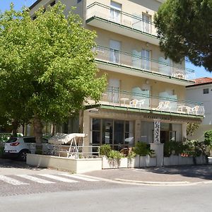 Urania Hotel Riccione Exterior photo